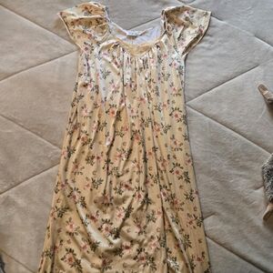 Vanity Fair Vintage Cottagecore Grandmacore Nightgown